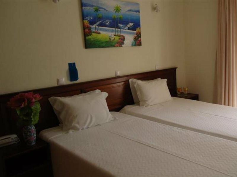 Boutique Hotel Marina S. Roque Lagos Eksteriør bilde